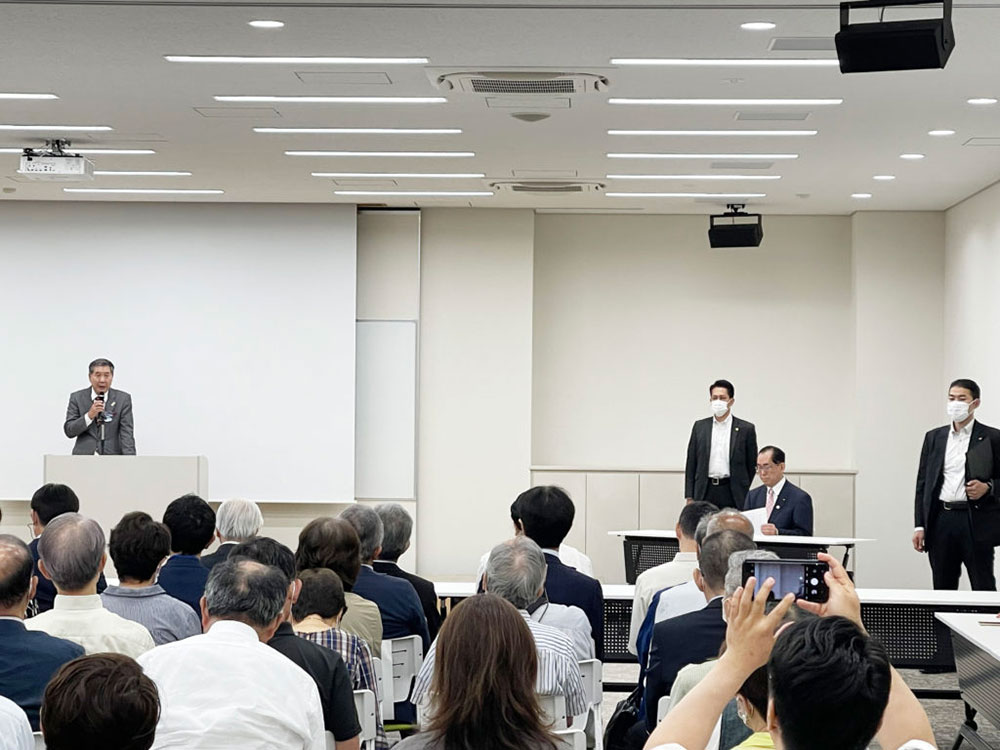 松本総務大臣招いての講演会